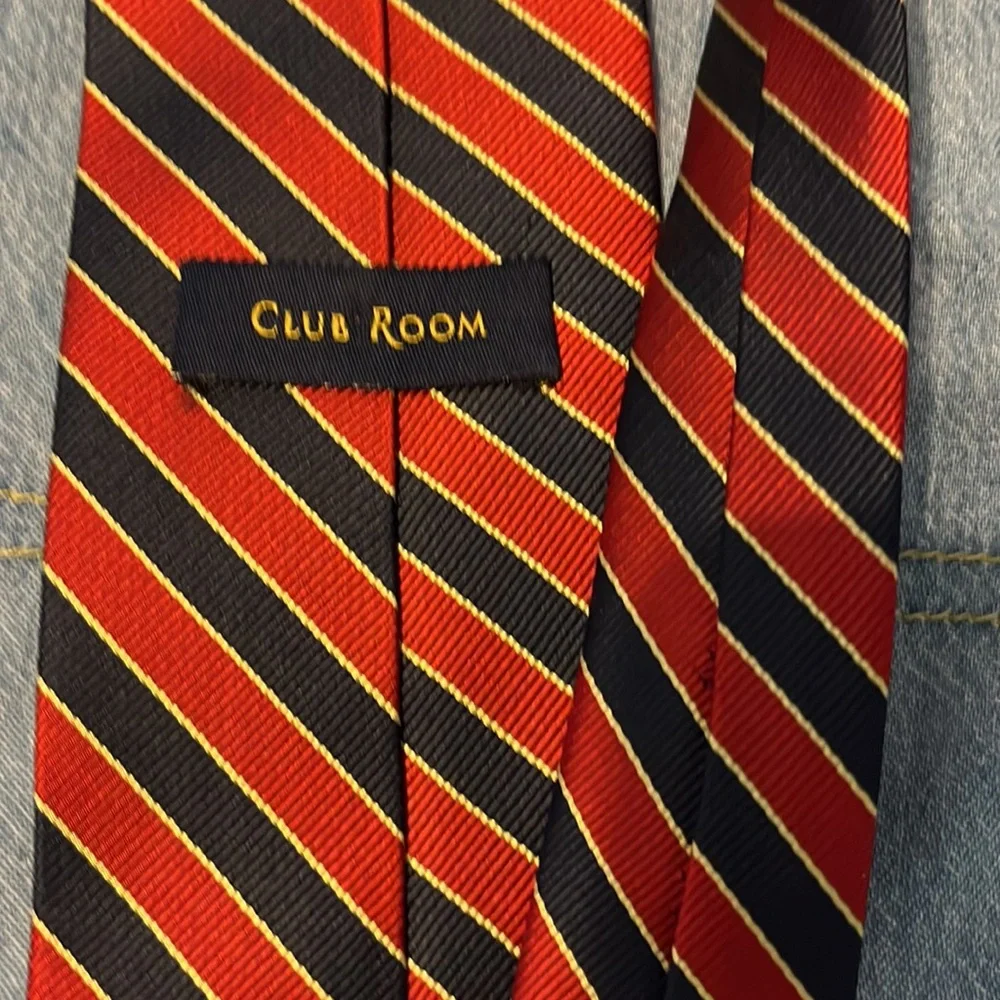 Club Room Boy’s Tie